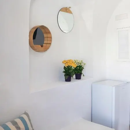 Apartment Stoa Cave Messaria (Santorini)