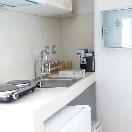 Stoa Cave Apartment *