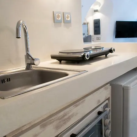 Stoa Cave Apartment *