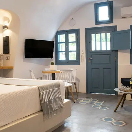 Stoa Cave Apartment