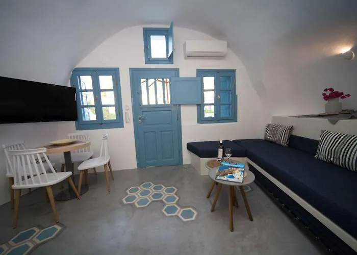 Stoa Cave * Mesariá