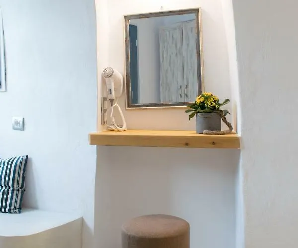 Stoa Cave 메사리아