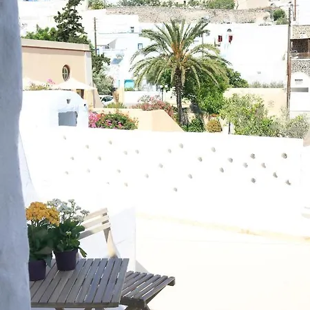 Stoa Cave Apartment *