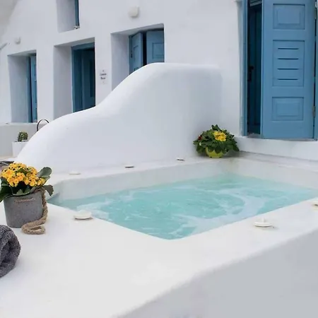 Stoa Cave Apartment *